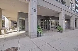 19 Grand Trunk Cres #3601 — Photo 2