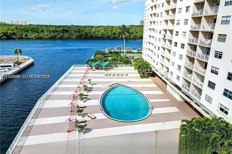 400 Kings Point Dr #714 — Photo 21