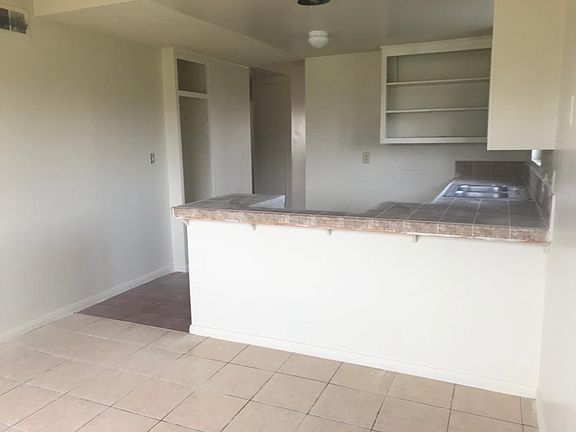 3rd image of 201 Kaye Ct APT C