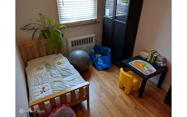 Rented by Douglas Elliman | media 26