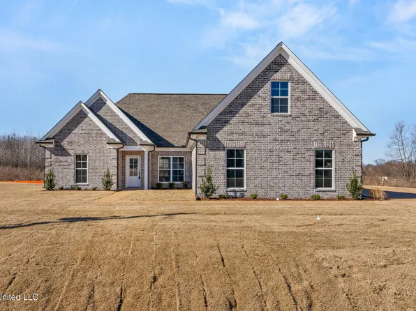 190 Cadet Dr, Senatobia, MS 38668