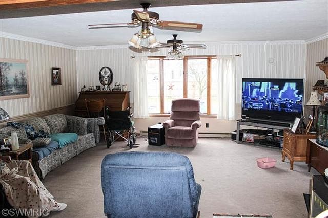 2nd image of 708 Alma St