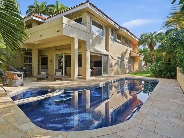 210 E Ikea Moku Pl, Kihei, HI 96753