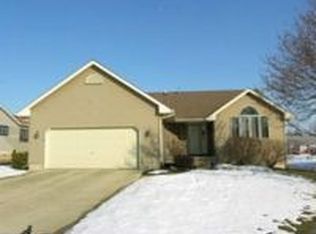 402 Sanders Ct, Yorkville, IL