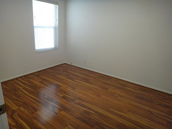 4th image of 4921 California St