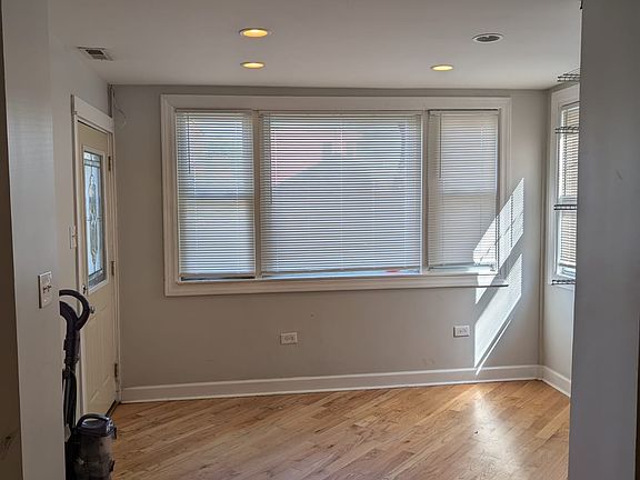 3rd image of 1931 Gunderson Ave #1