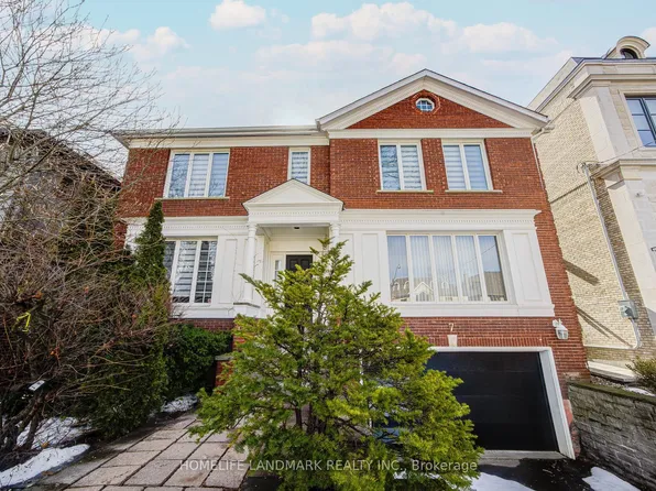 7 Killarney Rd, Toronto, ON M5P 1L7