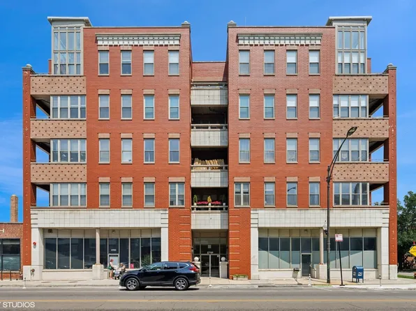 2700 W Belmont Ave Unit 205, Chicago, IL 60618