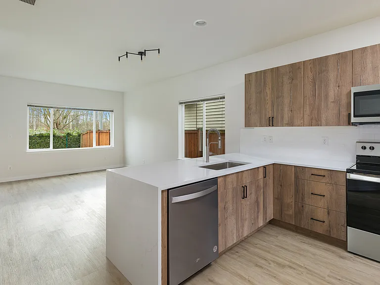 29th Street Ct E — Photo 1
