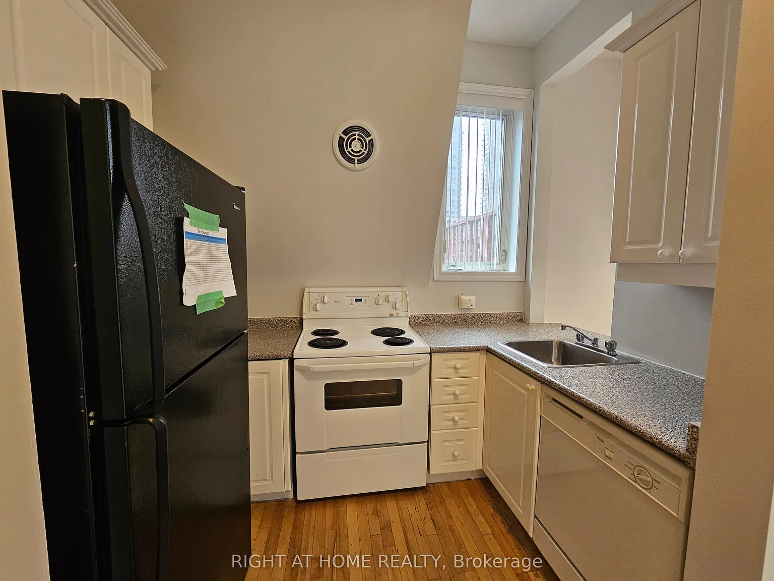 1 bed, $2,200 — Photo 4