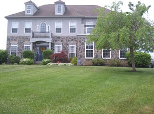 710 Sloop Ct, Newark, DE 19702