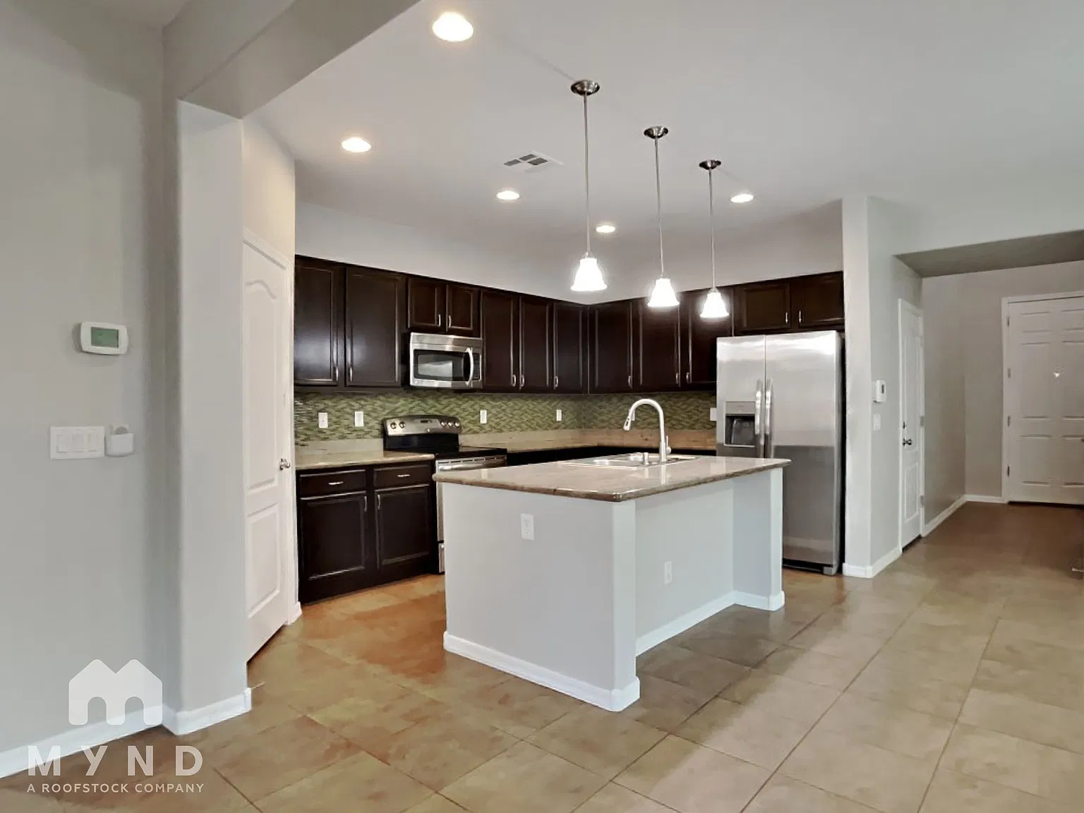 4 bed, 3.0 bath, 2441 sqft, $3,200 — Photo 3