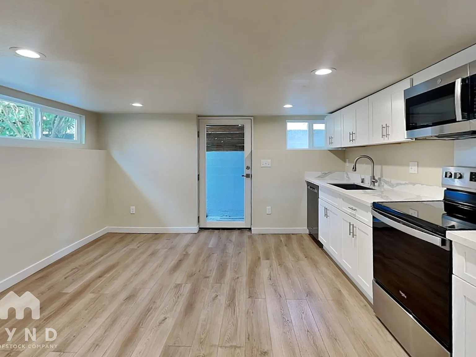 2 bed, 2.0 bath, 1080 sqft, $2,395 — Photo 4