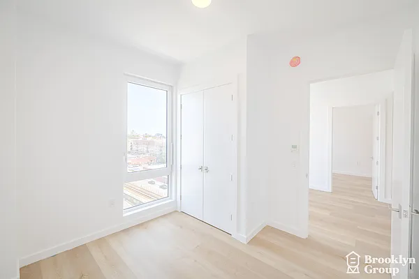 Rented by Brooklyn Group | media 4