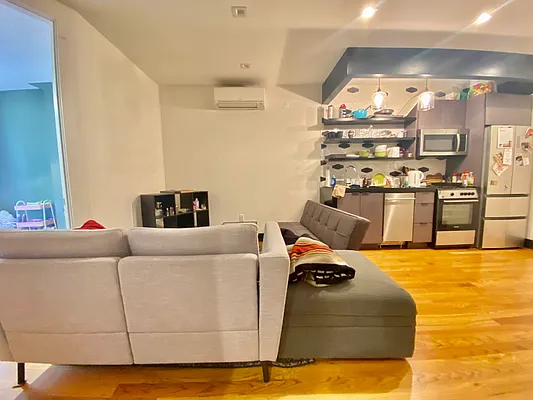 Rented by Doorway NYC, LLC | media 32