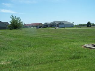 622 Effie Dr, Earlville, IL 60518