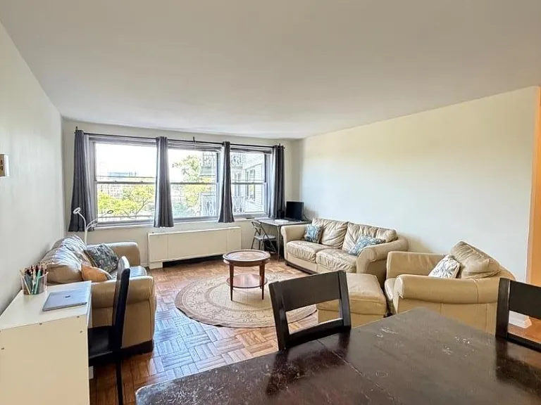 2100 Linwood Ave #4P — Photo 11