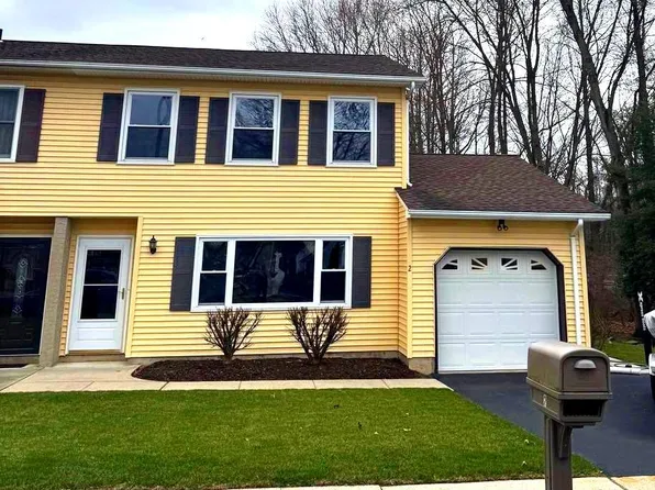 2 Lippincott Ave, Burlington, NJ 08016