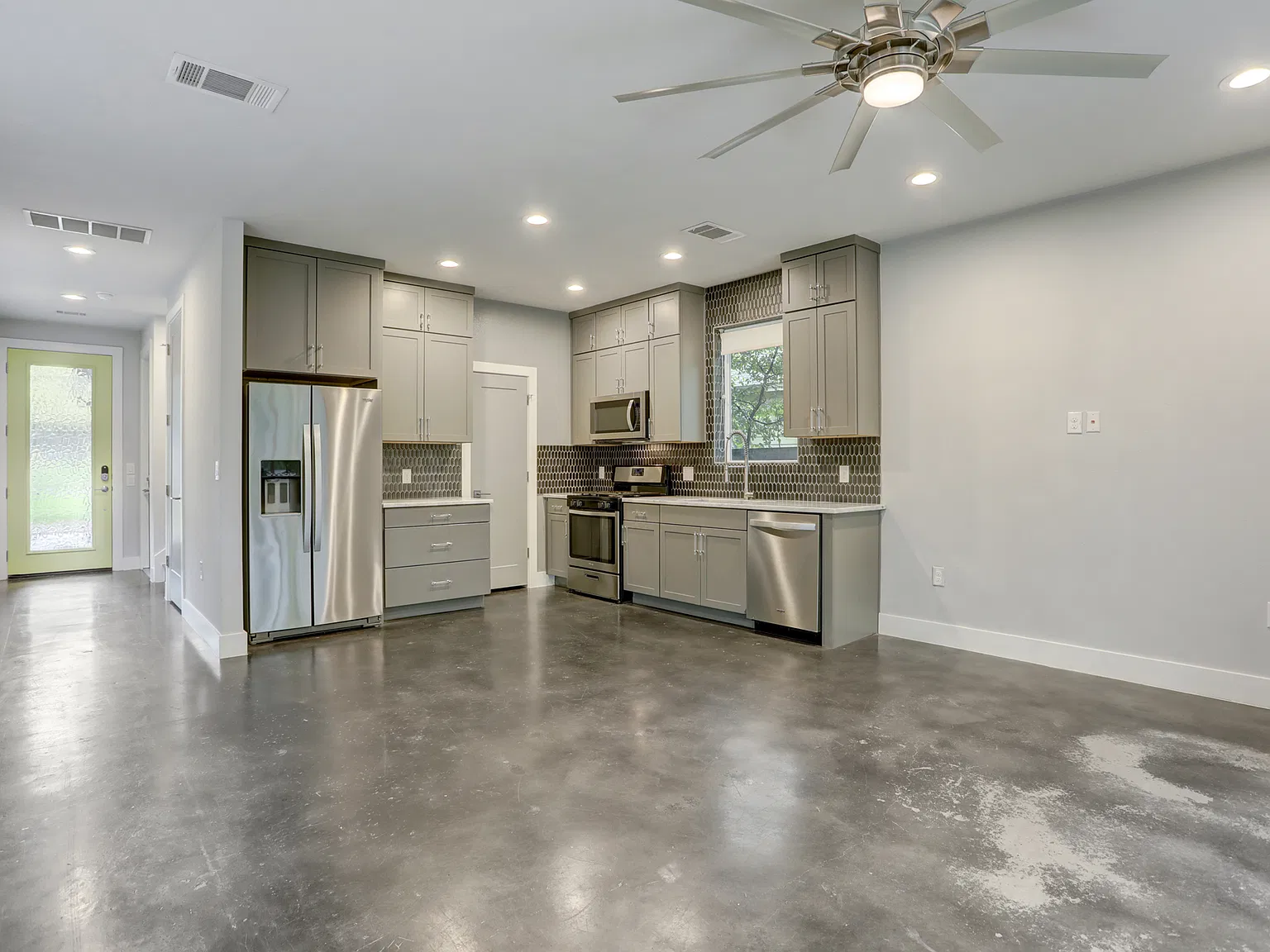 1224 Eleanor St — Photo 4