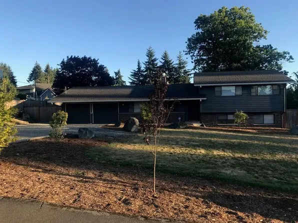 8223 NE 128th St, Kirkland, WA 98034