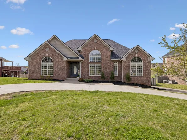 1062 Kacie Dr, Pleasant View, TN 37146