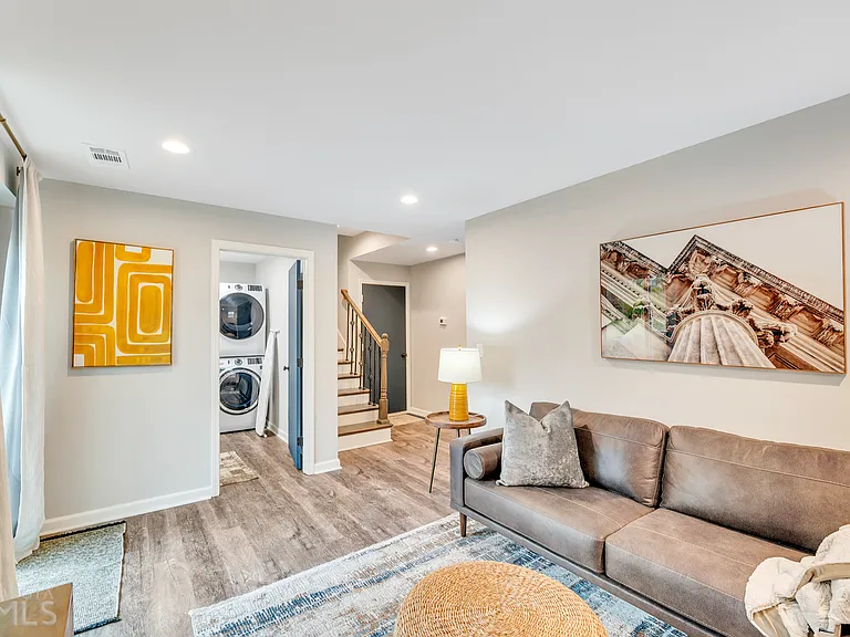 1898 Winding Creek Ln SW — Photo 25