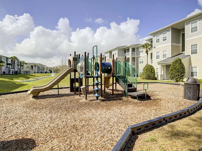 Arbor Glen Apartments — Photo 17