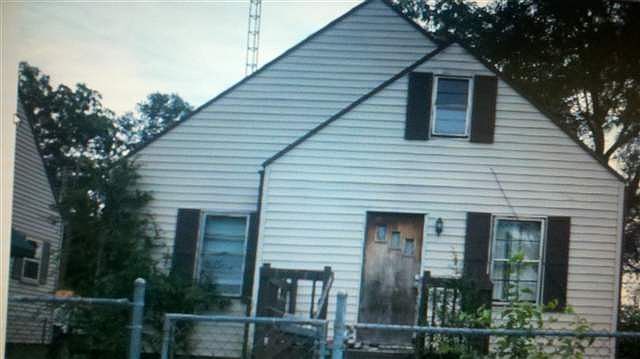 1st image of 452 S Kenmore St