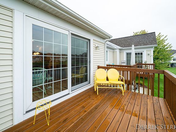 3rd image of 335 Timberlake Dr W