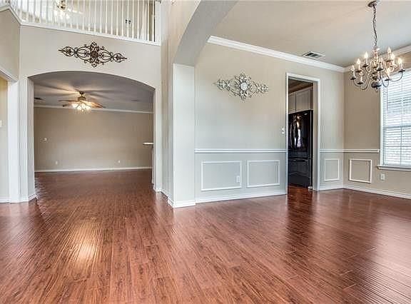3rd image of 2812 Aspen Dr