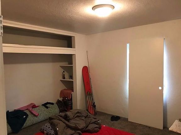 4th image of 639 Empire Ave
