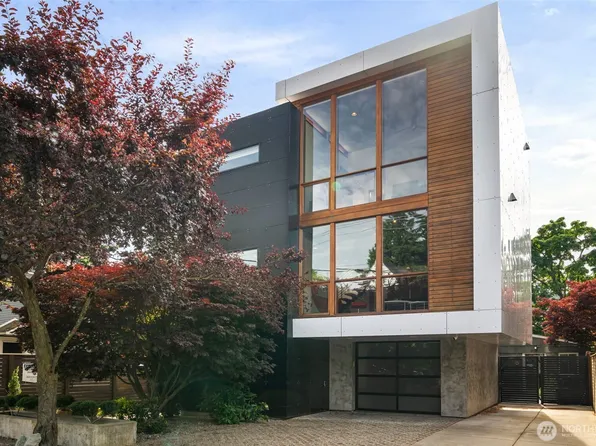 209 12th Ave E, Seattle, WA 98102
