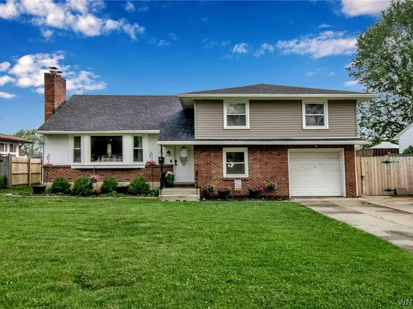 223 Hennepin Rd, Grand Island, NY 14072