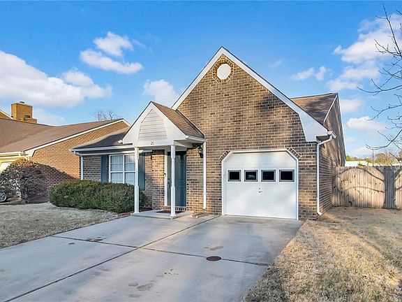 2nd image of 21 Loch Cir