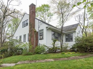 14 Scotts Cove Ln, Setauket, NY 11733