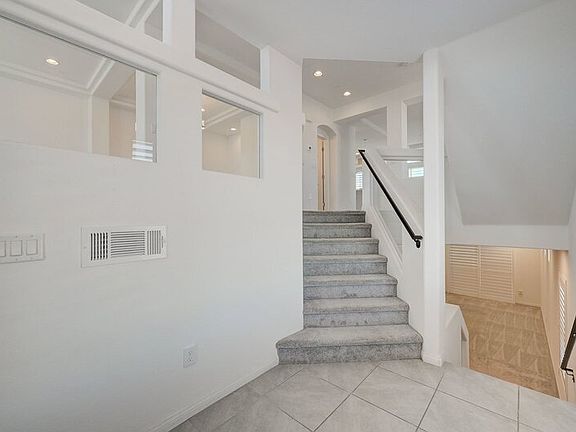 4th image of 10355 Lorca Major St
