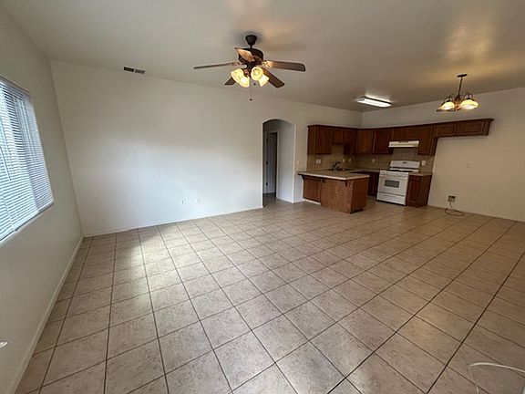 3rd image of 935 S Fulgham St #937