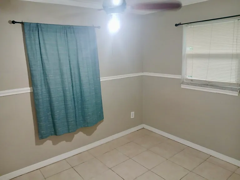 225 Avacado Ct #4 — Photo 13