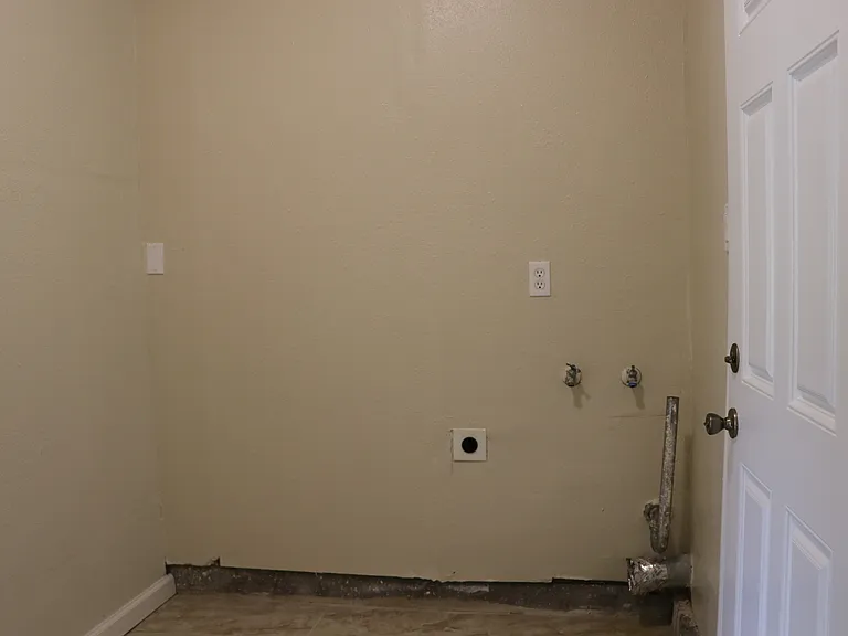 335 Rollingwood Dr — Photo 20
