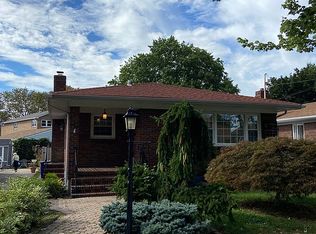 18 Piedmont Ave, Staten Island, NY 10305