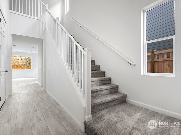5th image of 7316 86th Drive NE #25