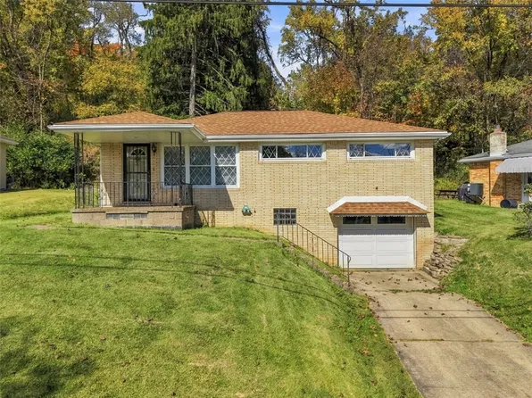 13327 Dean Dr, Irwin, PA 15642