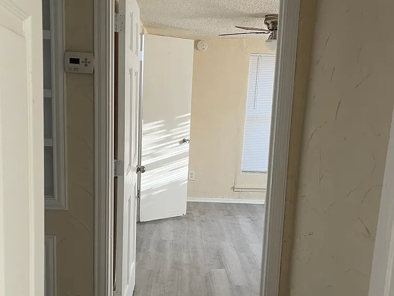 107 Michael Ln — Photo 17