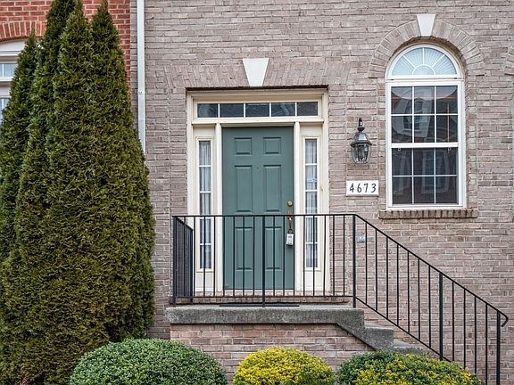 2nd image of 4673 Carisbrooke Ln