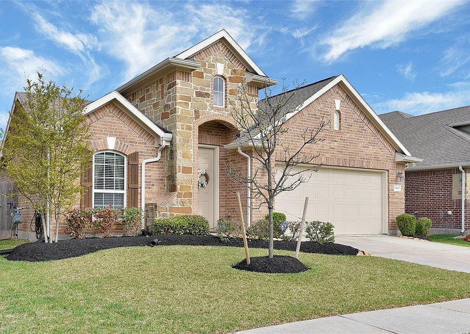 1st image of 13010 Thorn Valley Ct