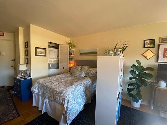 3rd image of 2601 Pennsylvania Ave APT 313
