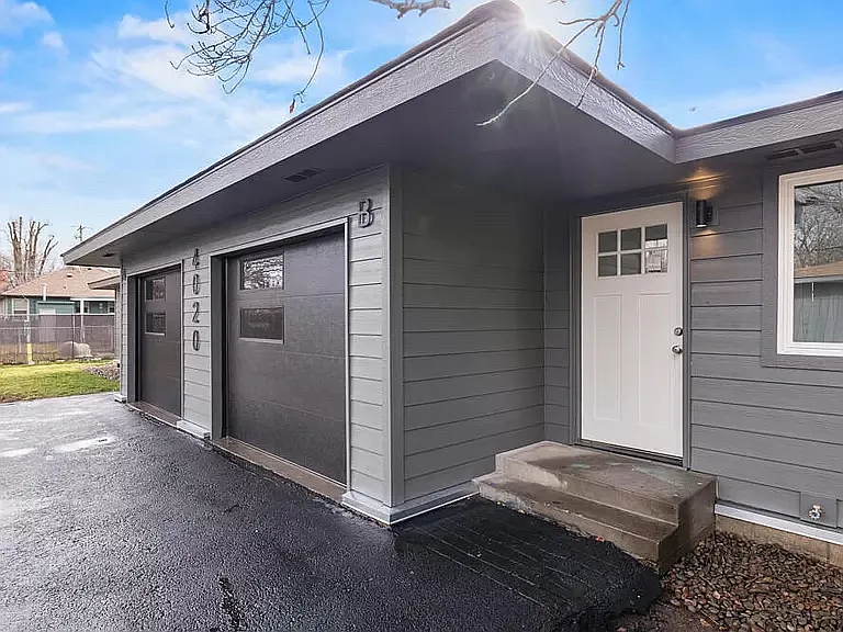 3 bed, 1092 sqft, $1,850 — Photo 3