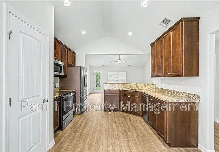 20 Swallow Tail Cir — Photo 14