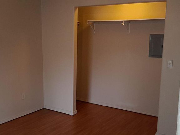 2nd image of 4315 8th St #C