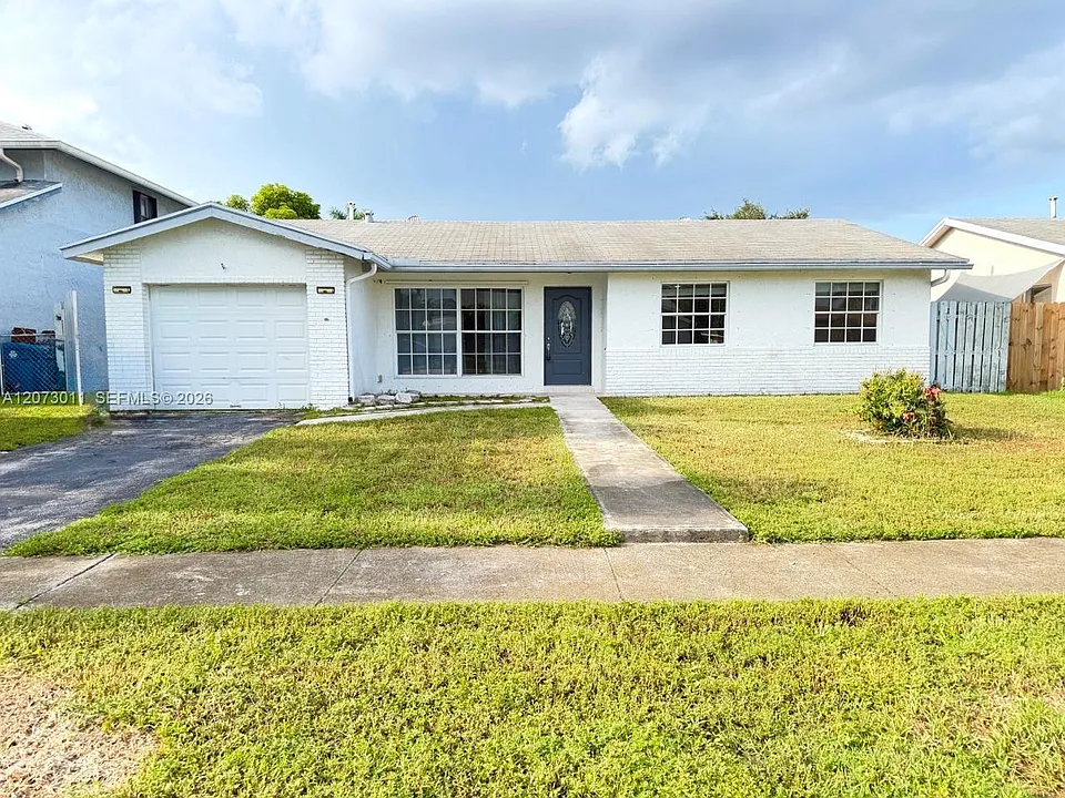 11641 NW 42nd St